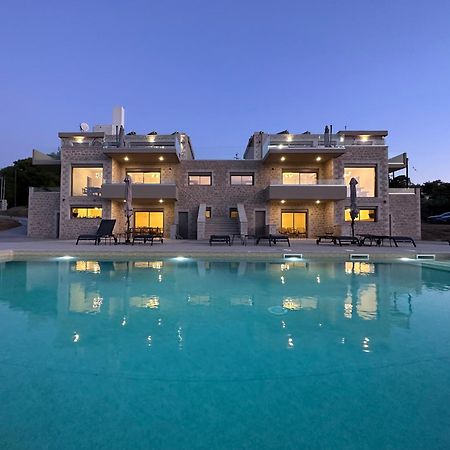 Topos Luxury Stay Heraion ลูตรากี ภายนอก รูปภาพ