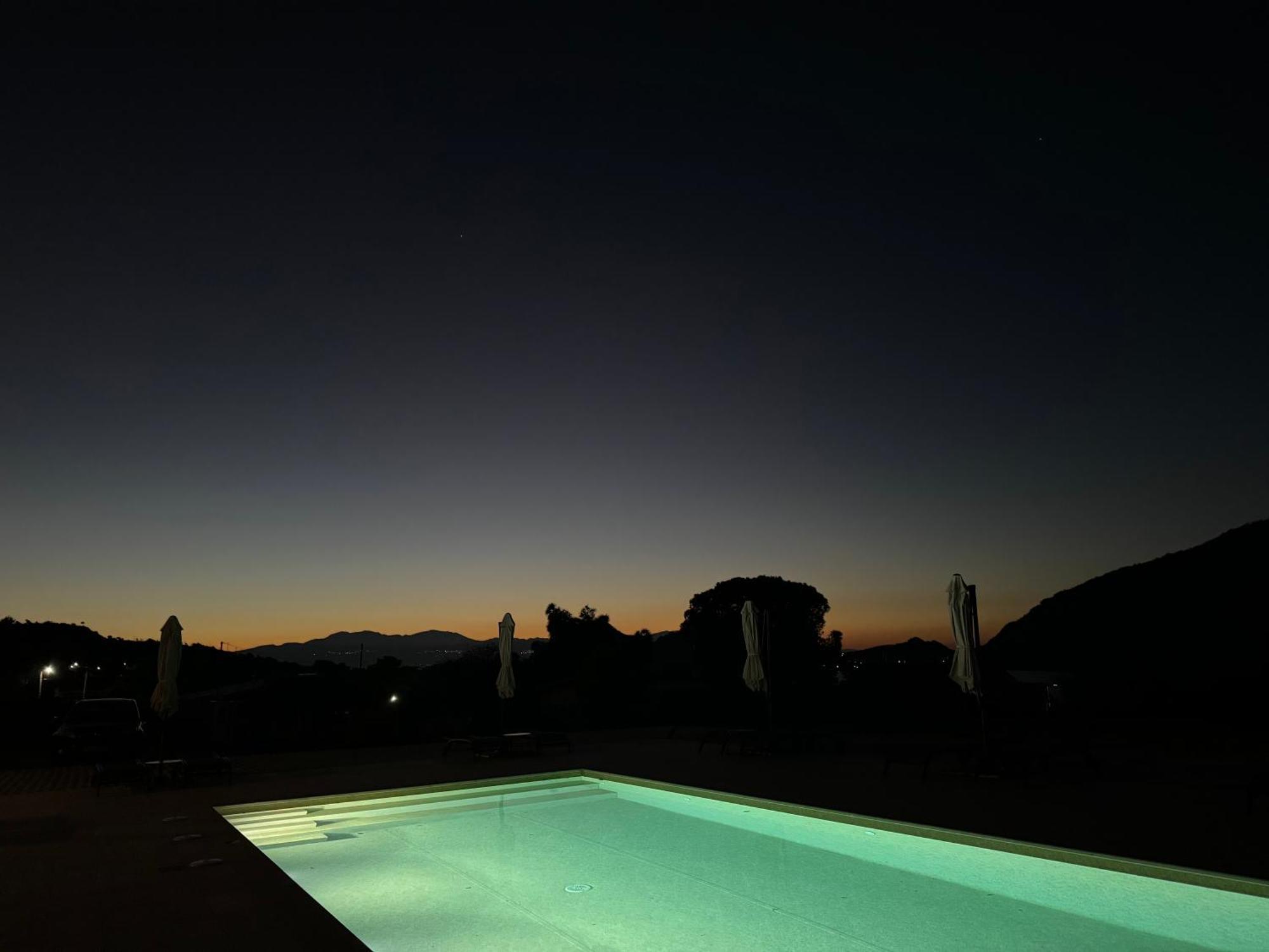 Topos Luxury Stay Heraion ลูตรากี ภายนอก รูปภาพ