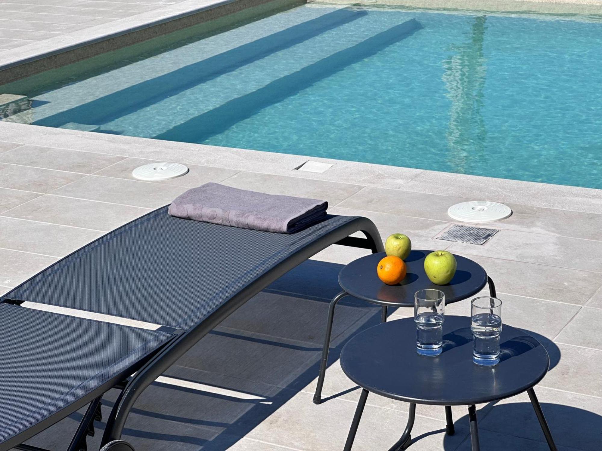 Topos Luxury Stay Heraion ลูตรากี ภายนอก รูปภาพ