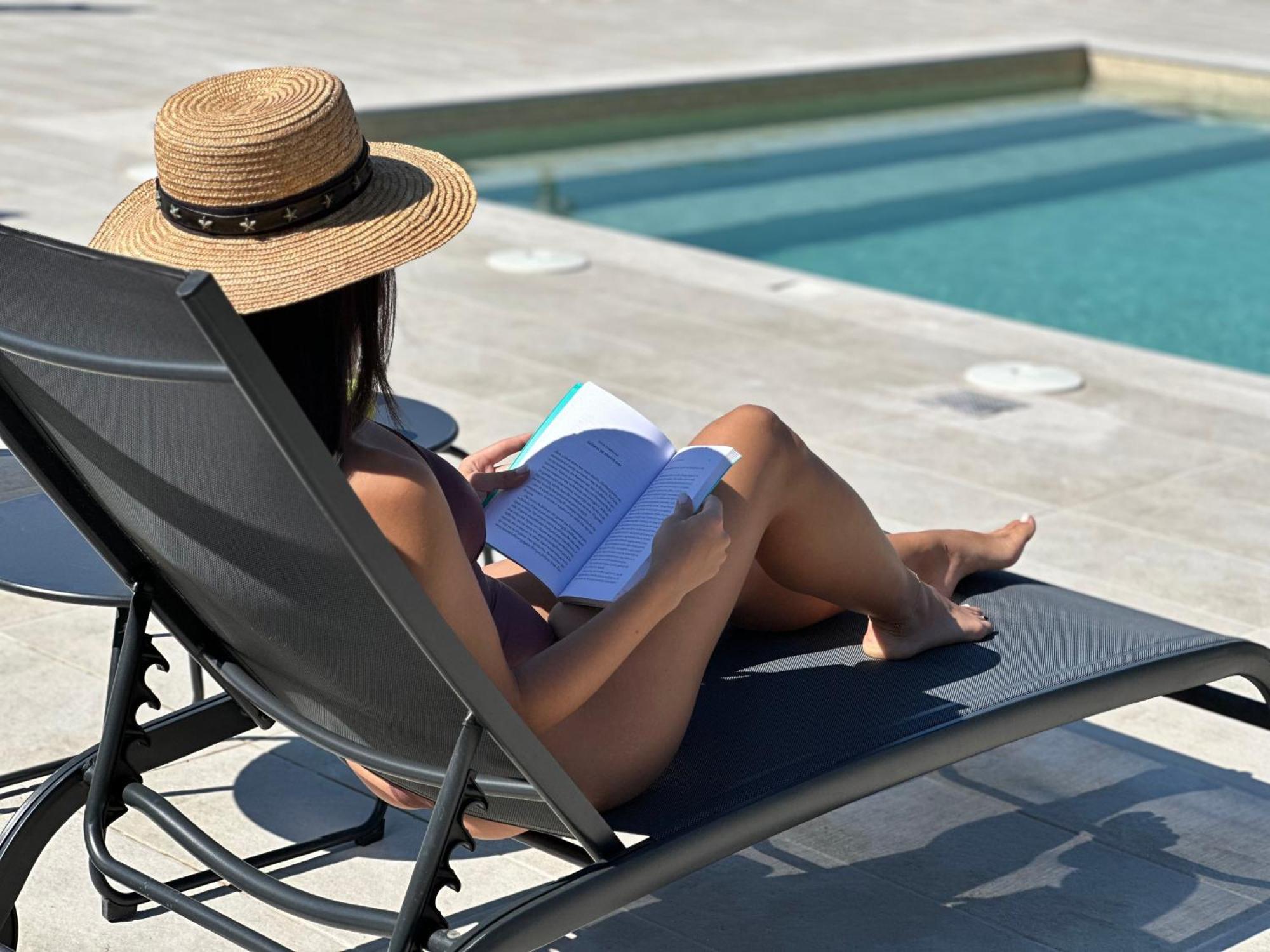 Topos Luxury Stay Heraion ลูตรากี ภายนอก รูปภาพ