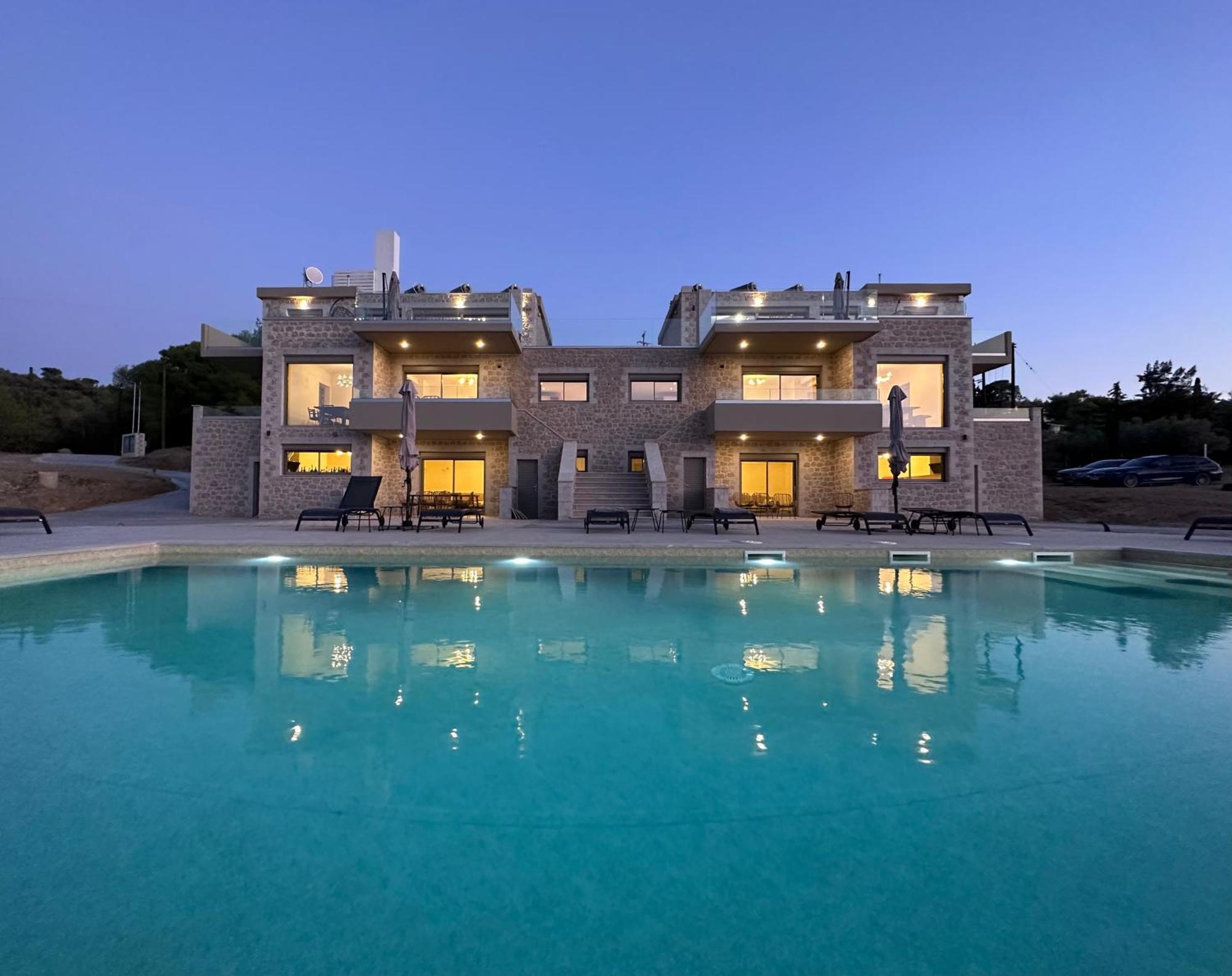 Topos Luxury Stay Heraion ลูตรากี ภายนอก รูปภาพ